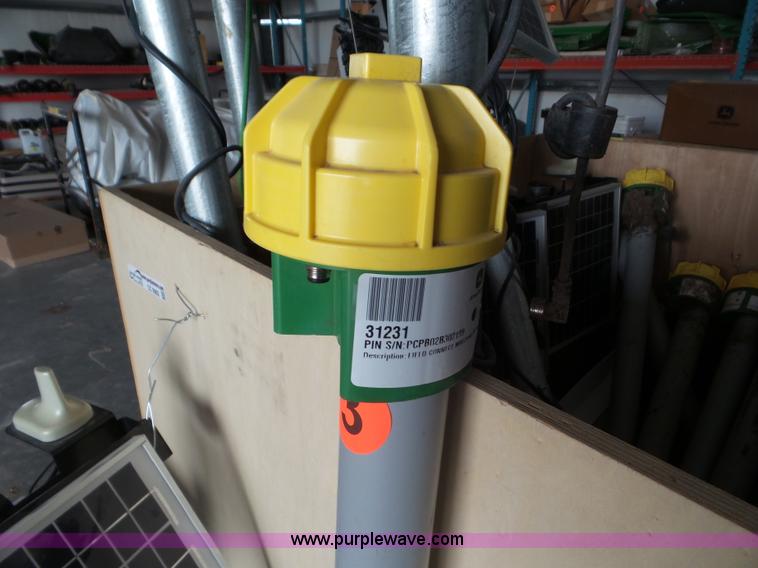 image for item BQ9816 John Deere Field Connect moisture sensing probe and solar powered gateway with weather station