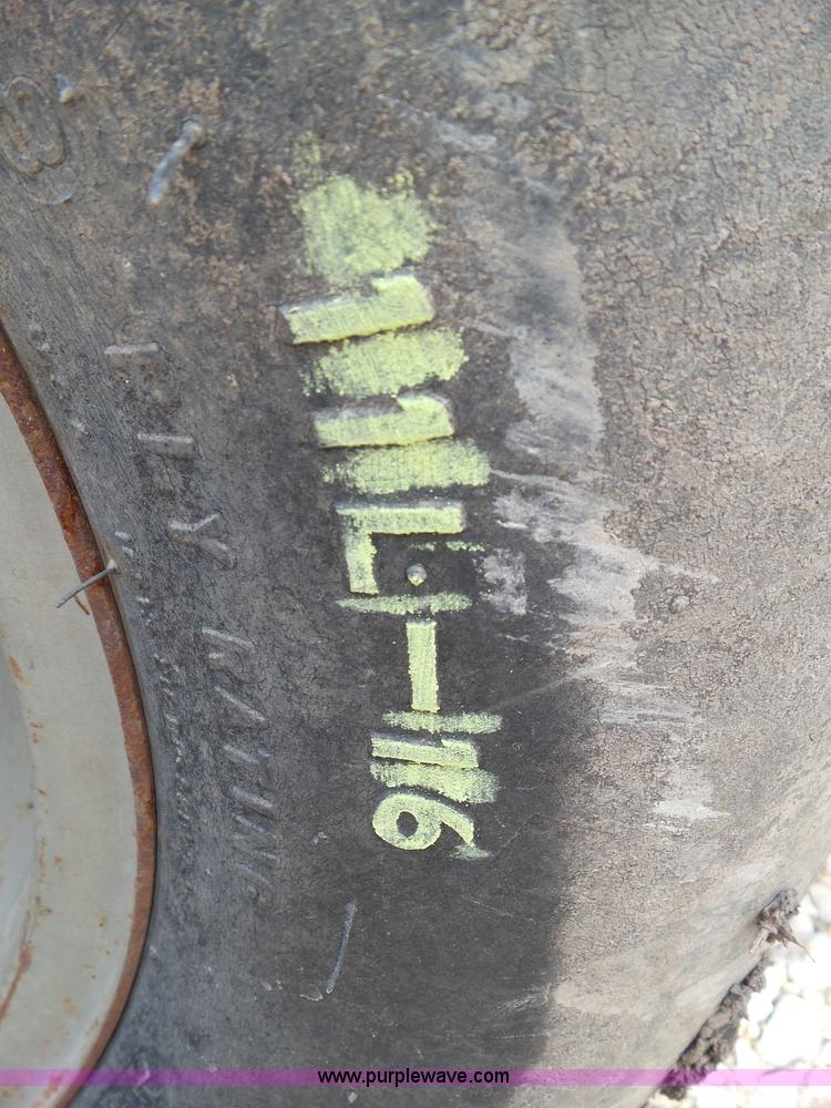 image for item BZ9764 1978 Massey-Ferguson 510 combine