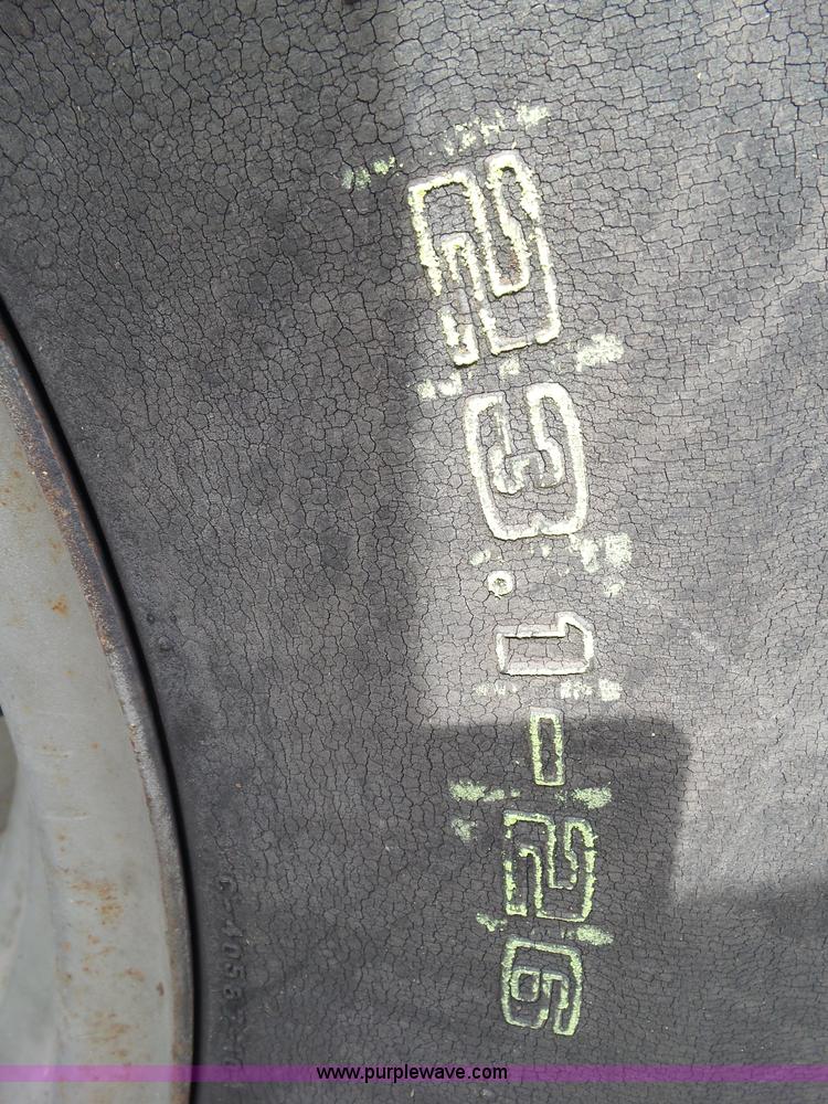 image for item BZ9764 1978 Massey-Ferguson 510 combine