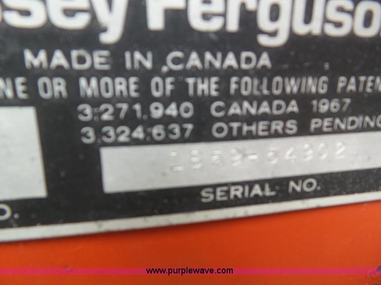 image for item BZ9764 1978 Massey-Ferguson 510 combine