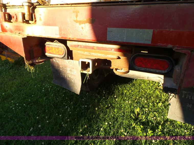 image for item BZ9793 1974 International 1600 grain truck