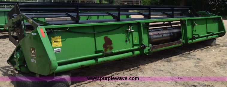 image for item CB9046 1991 John Deere 925 rigid head