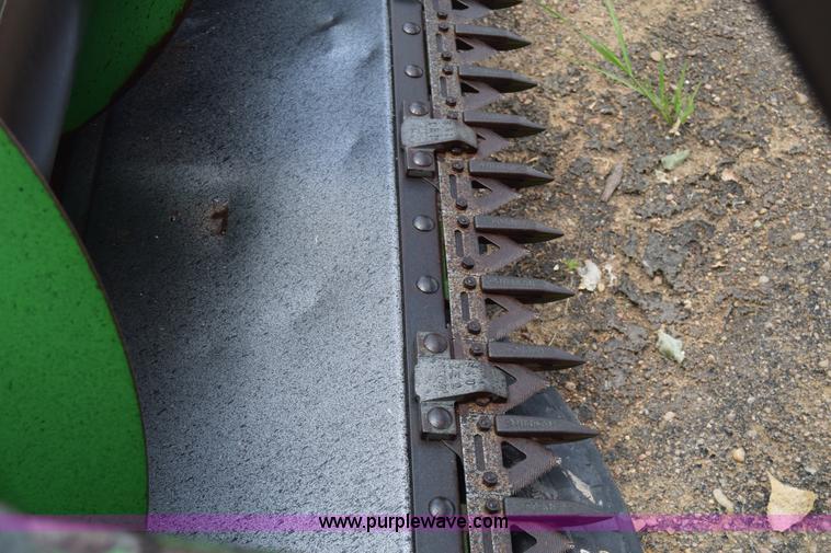 image for item CB9046 1991 John Deere 925 rigid head