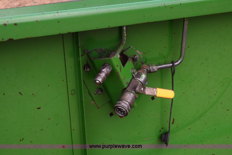 image for item CB9046 1991 John Deere 925 rigid head