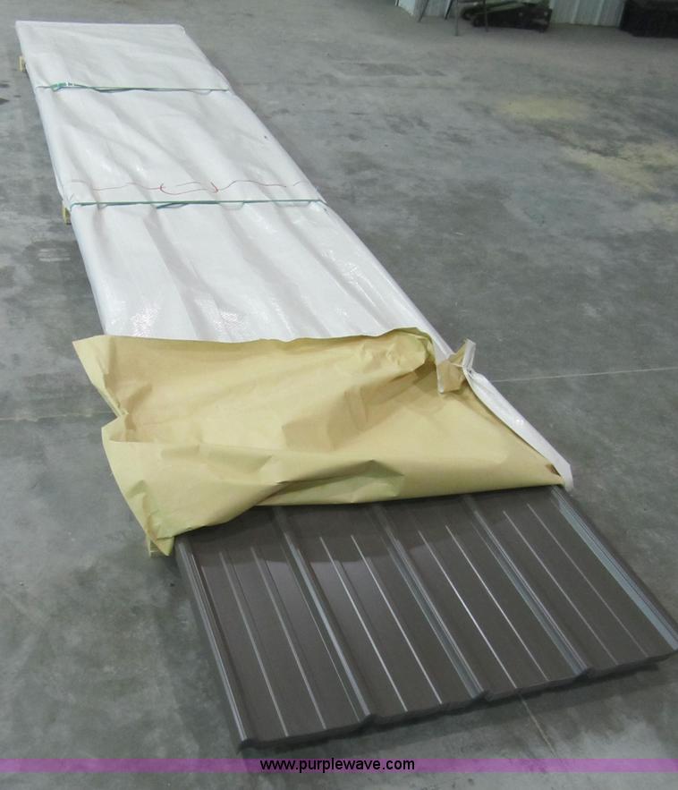image for item F1573 (60) sheets of metal siding/roofing
