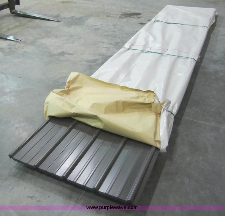 image for item F1573 (60) sheets of metal siding/roofing