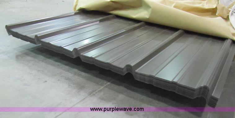 image for item F1574 (60) sheets of metal siding/roofing