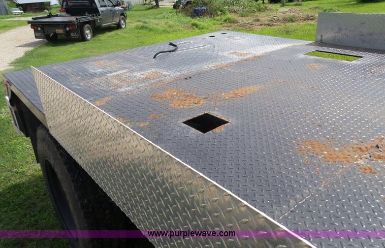 image for item F1601 1986 International S1800 flatbed truck