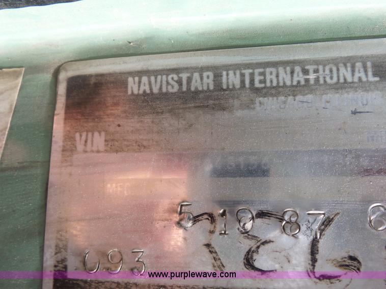 image for item F1601 1986 International S1800 flatbed truck