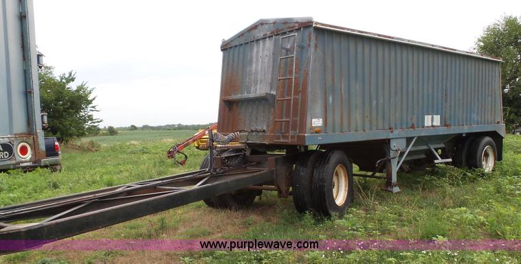 image for item J4841 1991 DMF single hopper grain trailer with dolly