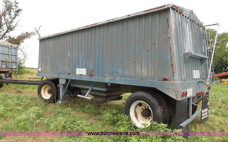 image for item J4841 1991 DMF single hopper grain trailer with dolly
