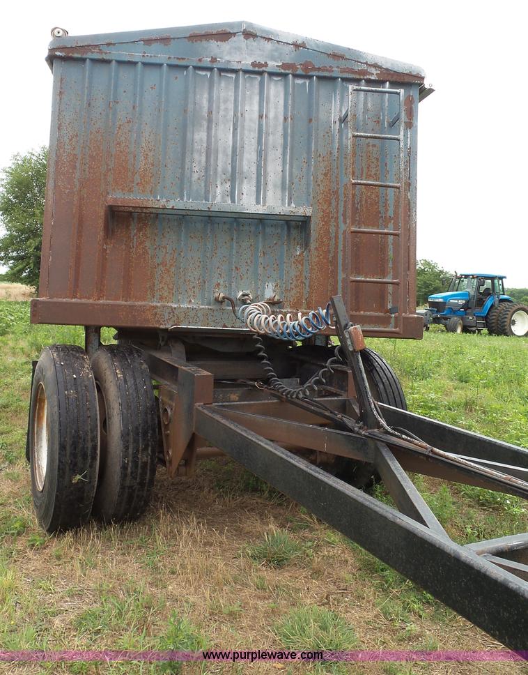 image for item J4841 1991 DMF single hopper grain trailer with dolly