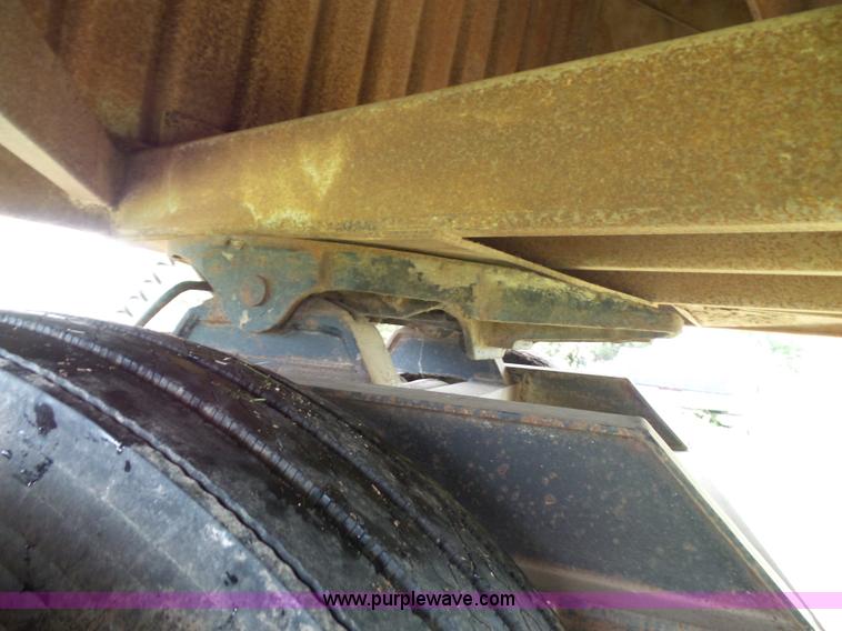 image for item J4841 1991 DMF single hopper grain trailer with dolly