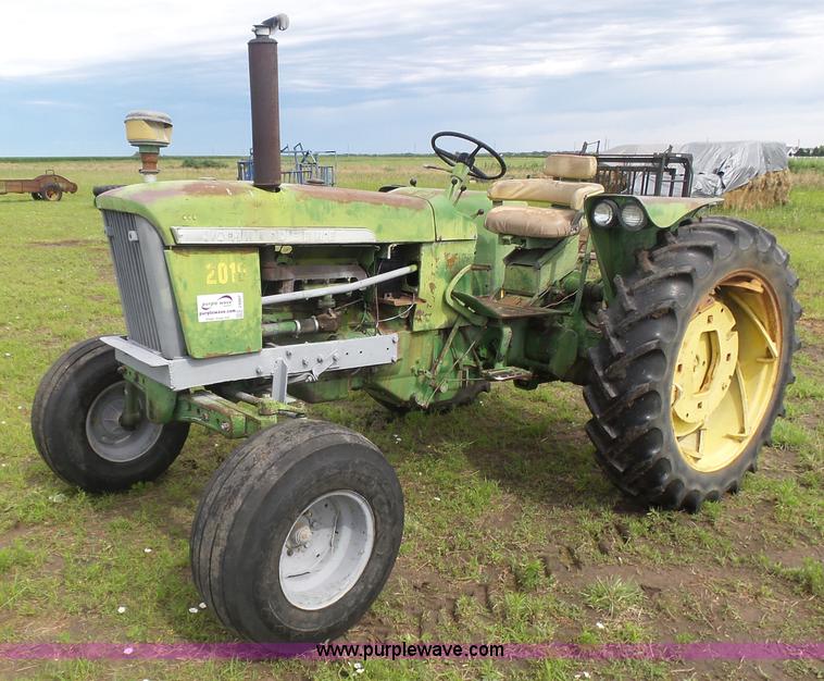 image for item J6007 John Deere 2010 tractor