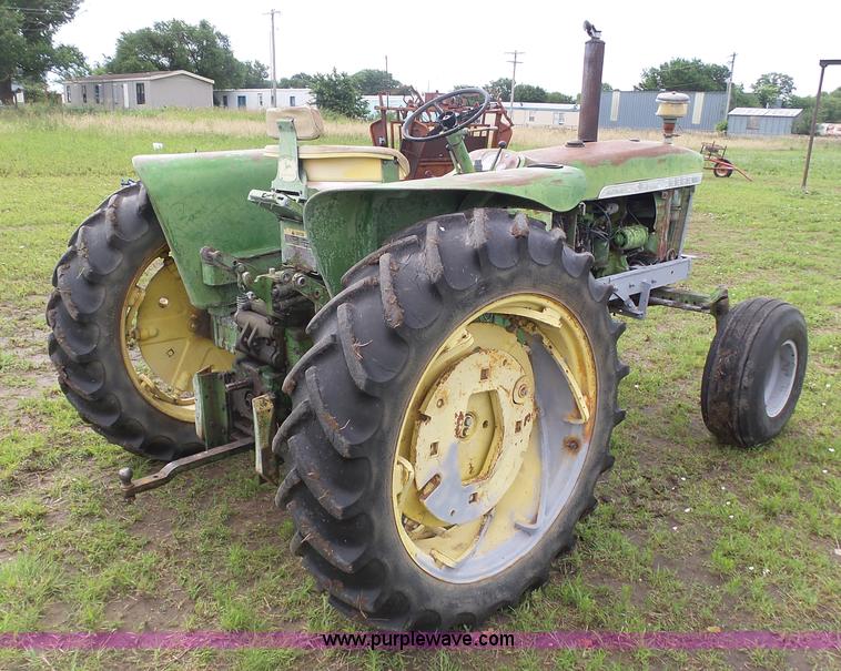image for item J6007 John Deere 2010 tractor
