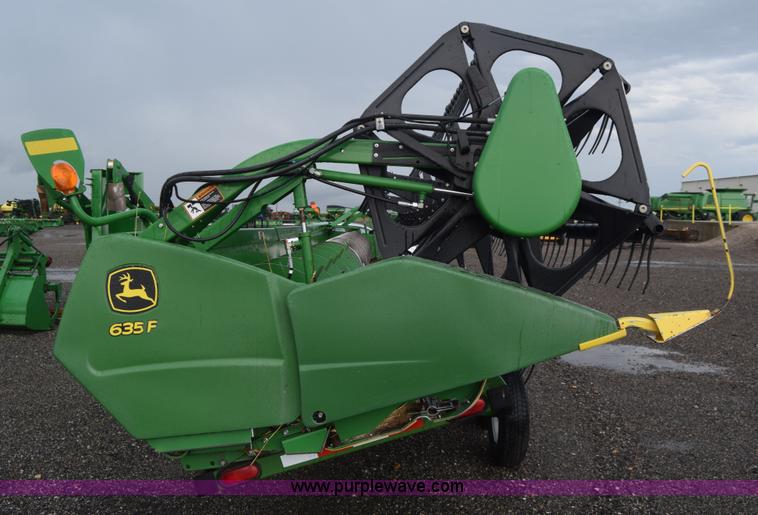 image for item K2989 2008 John Deere 635F head