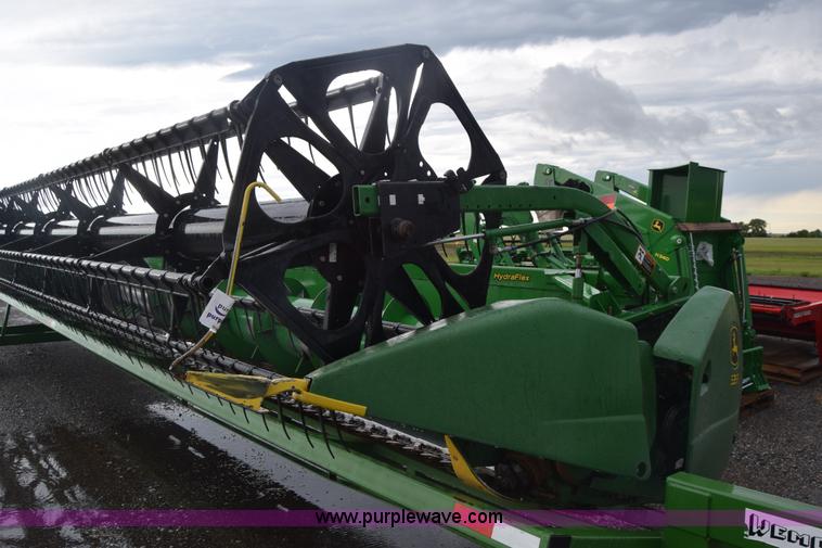 image for item K2989 2008 John Deere 635F head