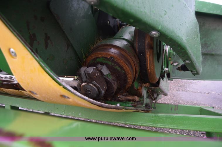 image for item K2989 2008 John Deere 635F head