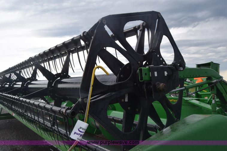 image for item K2989 2008 John Deere 635F head