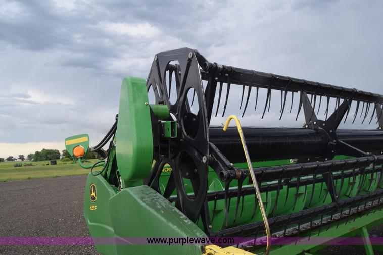 image for item K2989 2008 John Deere 635F head