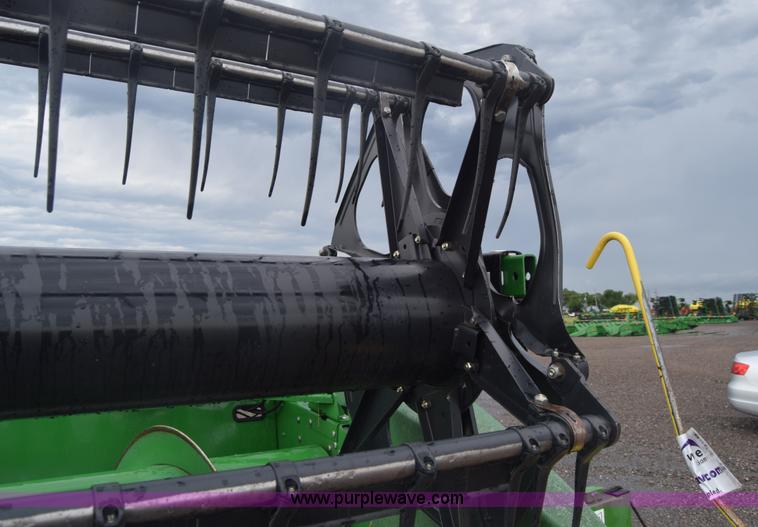 image for item K2989 2008 John Deere 635F head