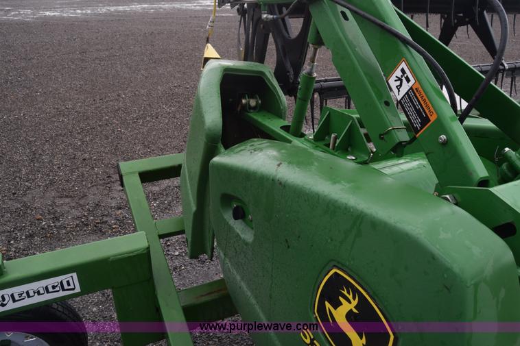 image for item K2989 2008 John Deere 635F head