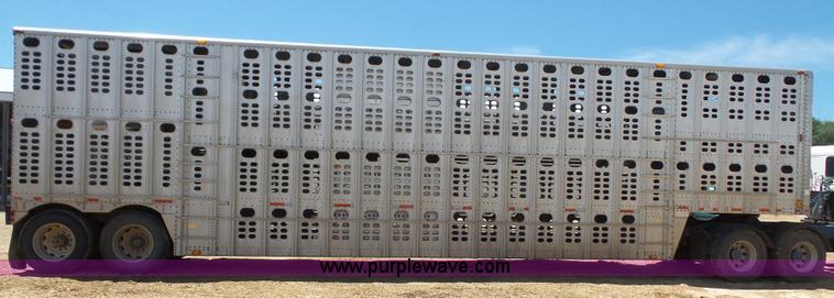 image for item K4665 1987 Wilson PSDCL-208 livestock trailer