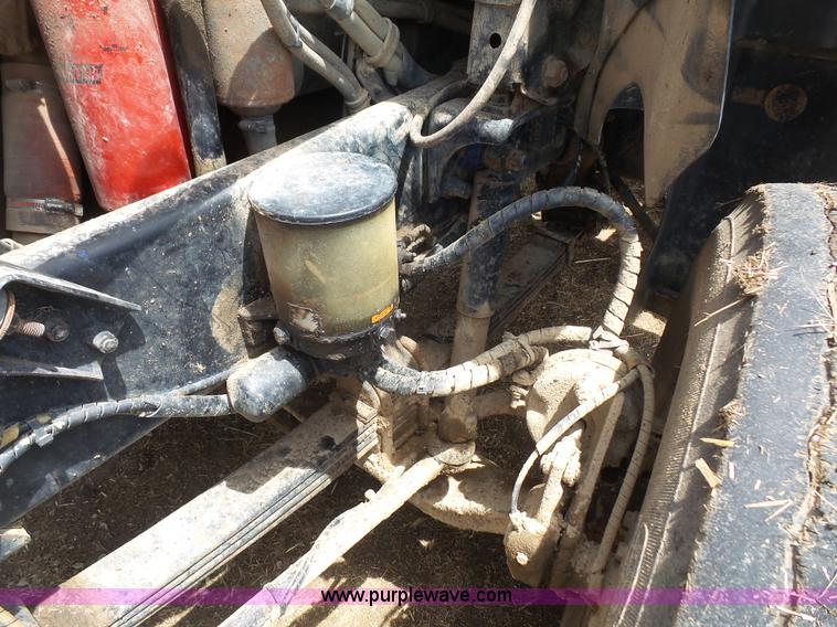 image for item K4666 1991 Mack CH613 silage/grain truck