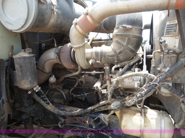 image for item K4666 1991 Mack CH613 silage/grain truck