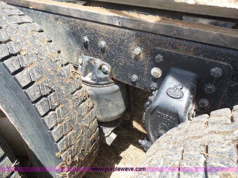 image for item K4666 1991 Mack CH613 silage/grain truck