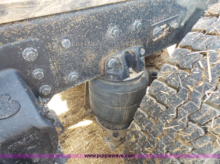 image for item K4666 1991 Mack CH613 silage/grain truck