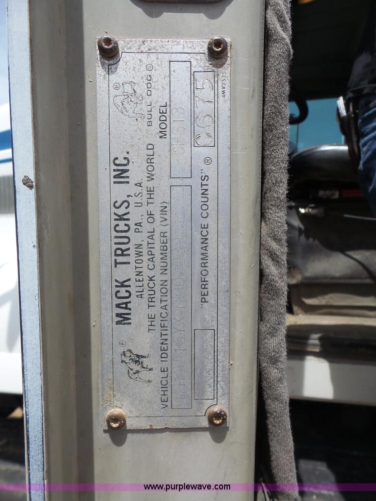 image for item K4666 1991 Mack CH613 silage/grain truck