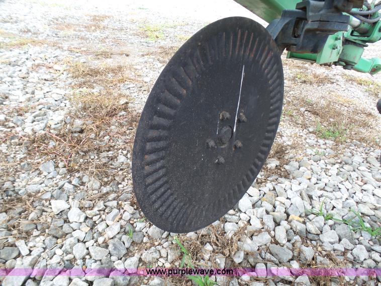 image for item K5385 John Deere 2600 six bottom plow