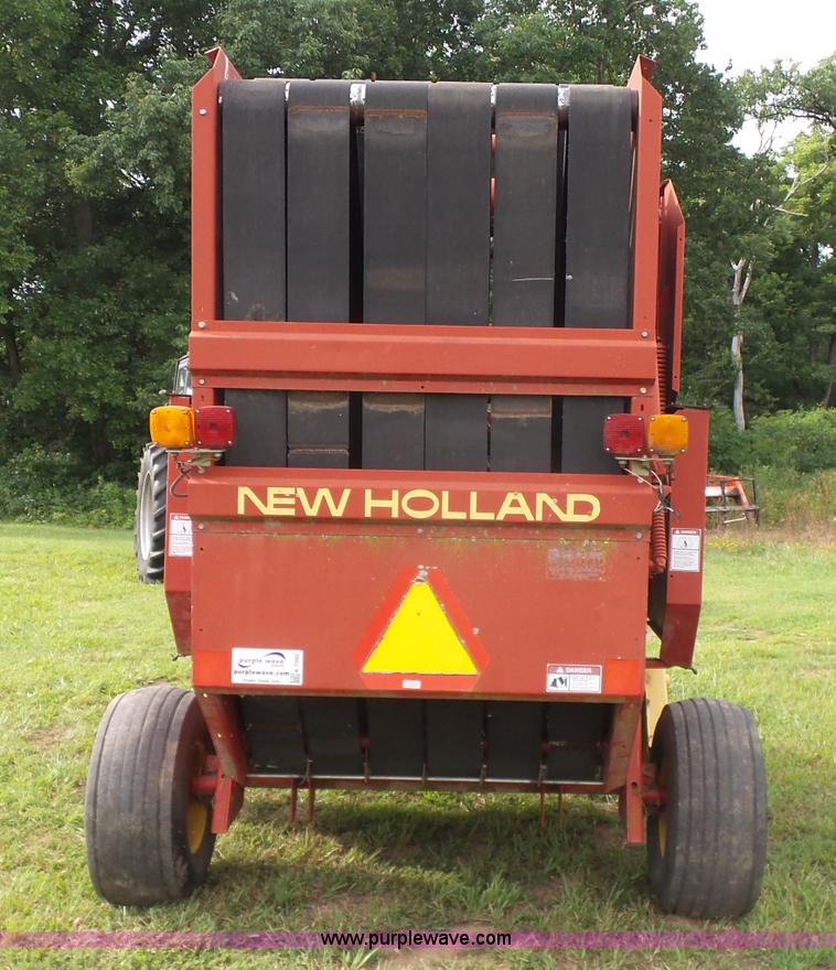 image for item K7092 1999 New Holland 658 round baler