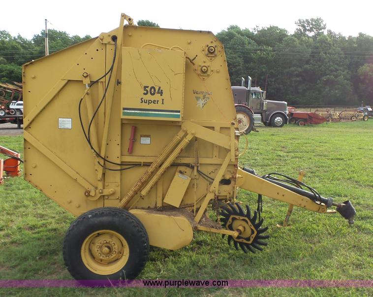 image for item K7096 1992 Vermeer 504 Super I round baler