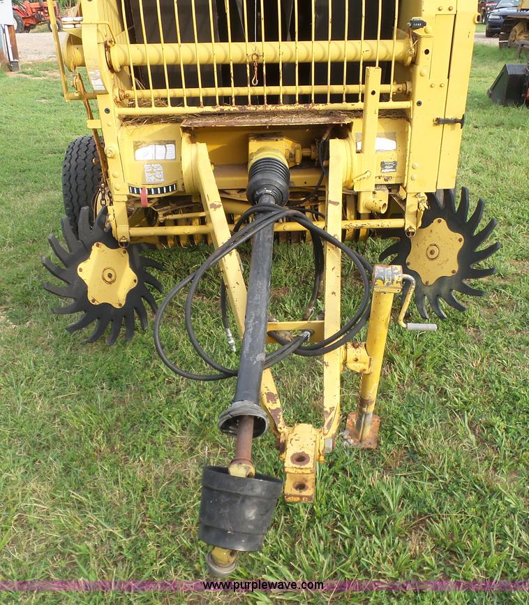 image for item K7096 1992 Vermeer 504 Super I round baler