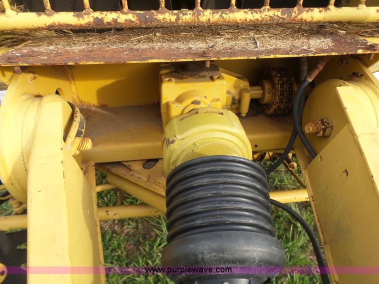 image for item K7096 1992 Vermeer 504 Super I round baler