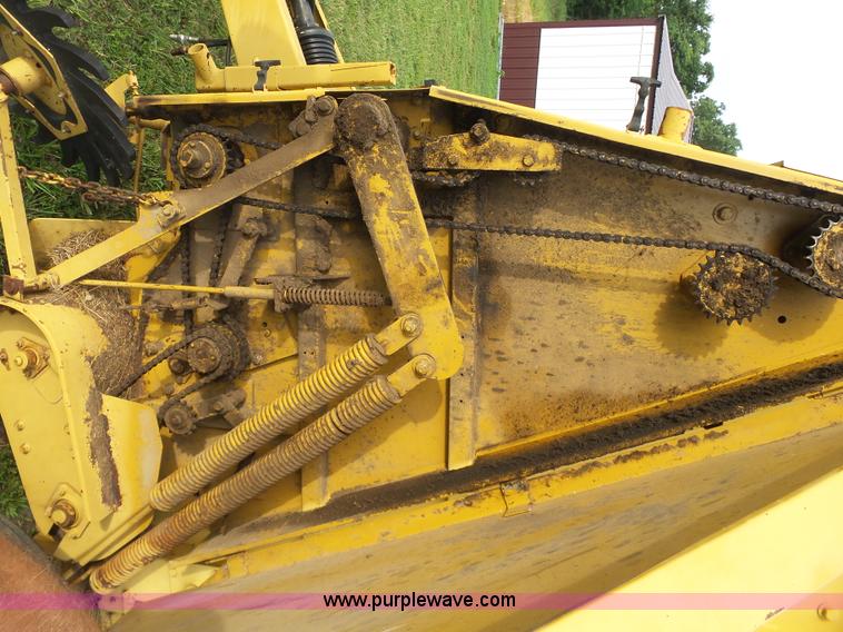 image for item K7096 1992 Vermeer 504 Super I round baler