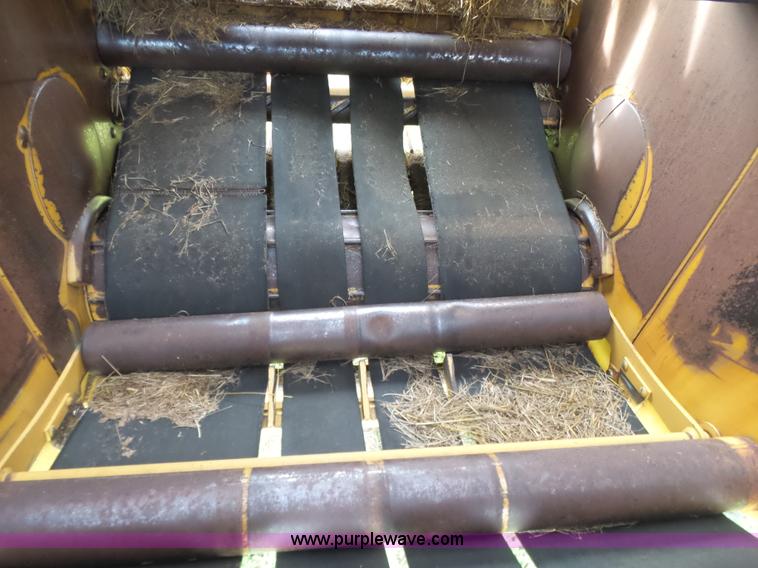 image for item K7096 1992 Vermeer 504 Super I round baler