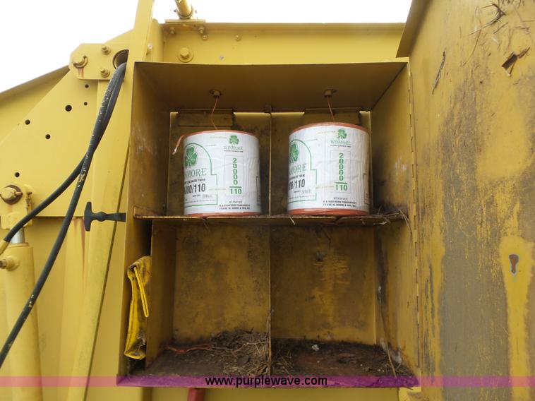 image for item K7096 1992 Vermeer 504 Super I round baler