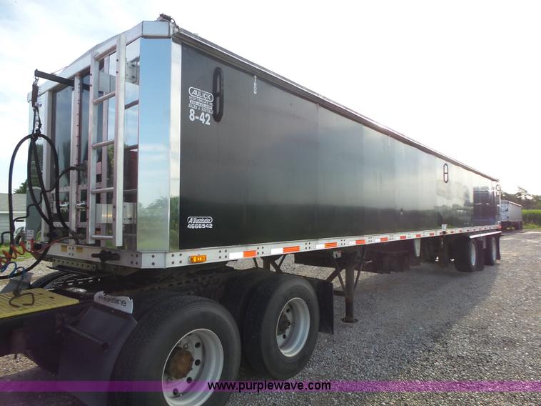 image for item K8380 2008 Aulick commodity belt trailer