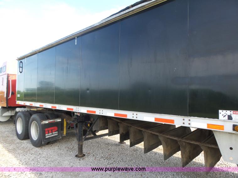 image for item K8380 2008 Aulick commodity belt trailer