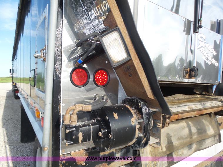 image for item K8380 2008 Aulick commodity belt trailer