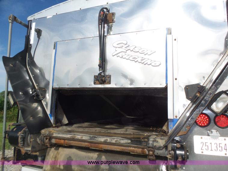 image for item K8380 2008 Aulick commodity belt trailer