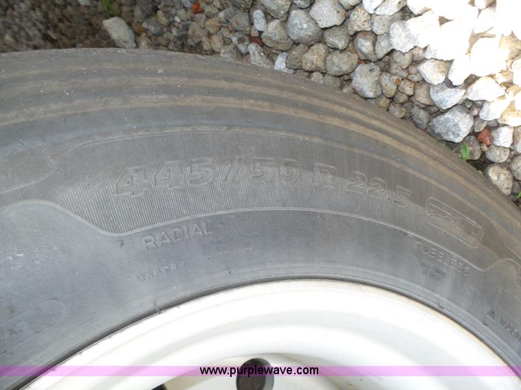 image for item K8380 2008 Aulick commodity belt trailer