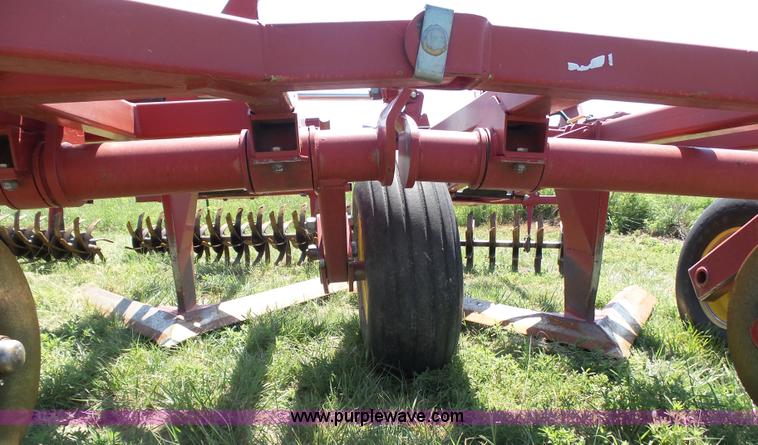 image for item K8497 Sunflower 3392-52 sweep plow