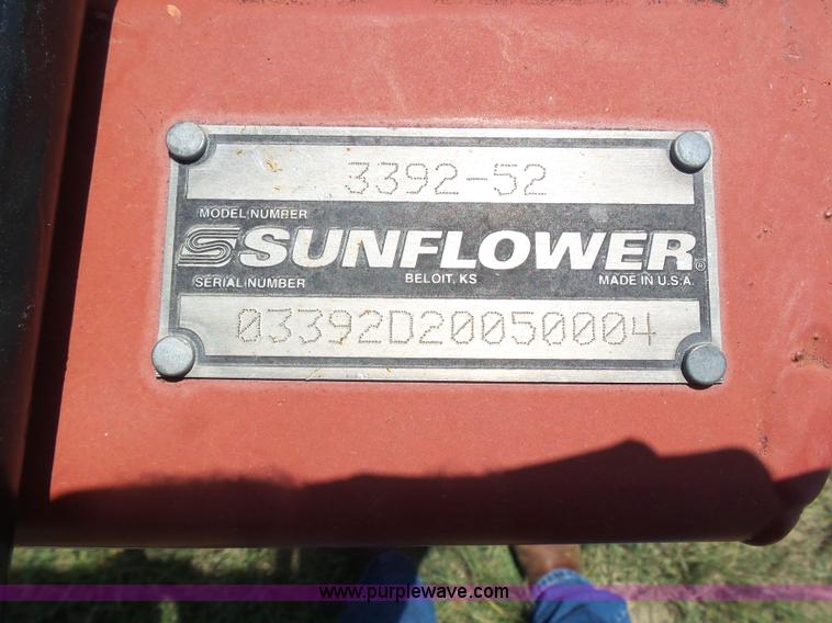 image for item K8497 Sunflower 3392-52 sweep plow