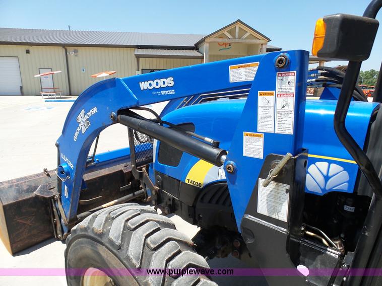 image for item K8764 2012 New Holland T4030 Deluxe MFWD tractor