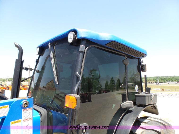 image for item K8764 2012 New Holland T4030 Deluxe MFWD tractor
