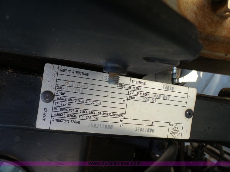 image for item K8764 2012 New Holland T4030 Deluxe MFWD tractor